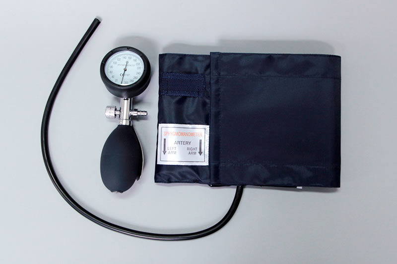 Palm Aneroid Sphygmomanometer